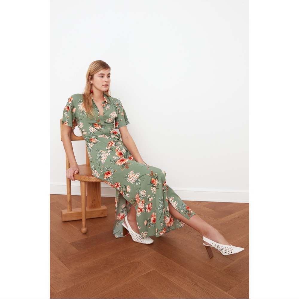 Floral Collar Maxi Short Sleeve Button Down Dress
